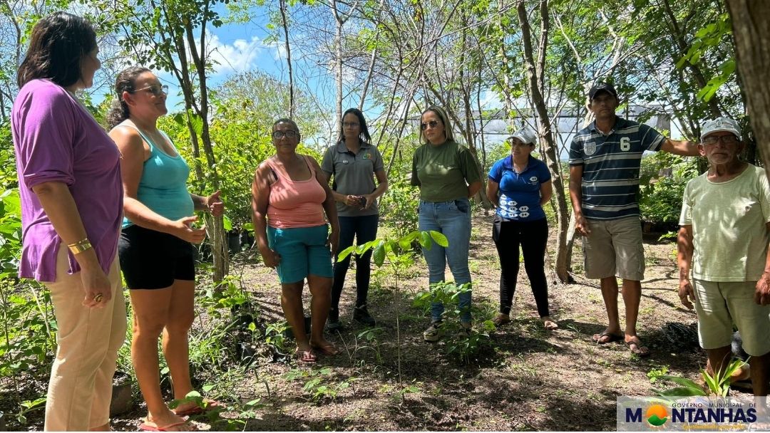 VISITA AO HORTO FLORESTAL DO ASSENTAMENTO FIDEL CASTRO EM MONTANHAS (2)