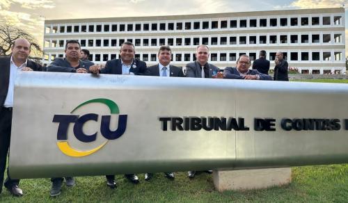 Em Brasília o Prefeito de Montanhas segue com a comitiva de prefeitos do RN - 2023 (4)